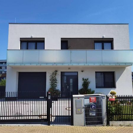 Yipin Villa Prága Kültér fotó